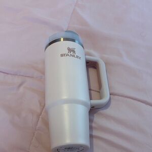 Stanley White Insulated Mug with Handle